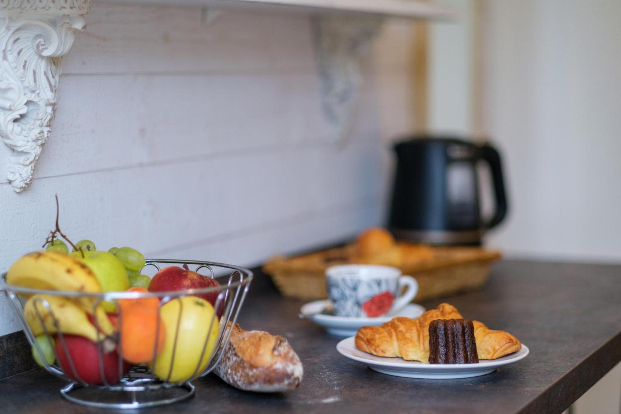 Les Suites D'Alienor, Suite Cosy ペサック エクステリア 写真