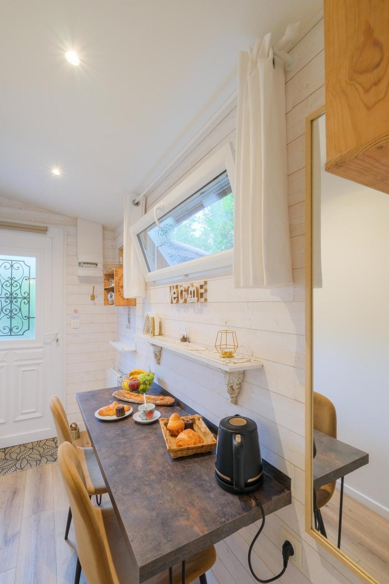 Les Suites D'Alienor, Suite Cosy ペサック エクステリア 写真