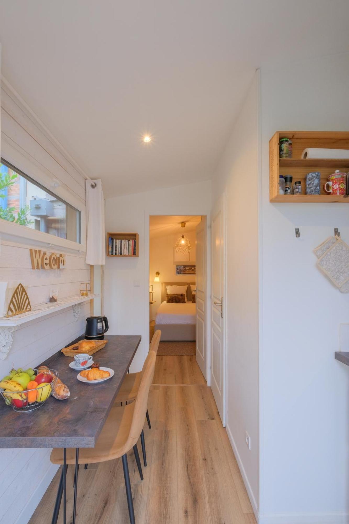 Les Suites D'Alienor, Suite Cosy ペサック エクステリア 写真