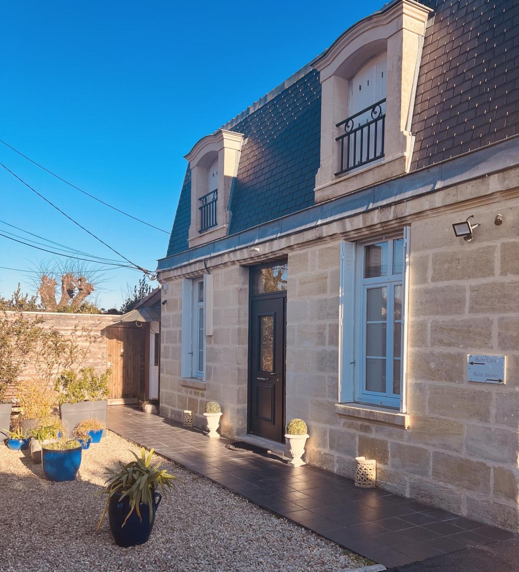 Les Suites D'Alienor, Suite Cosy ペサック エクステリア 写真